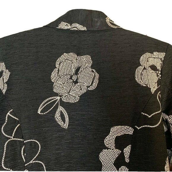 SilkLand Black with Gold Embroidered Blazer Petite Large 92% Silk - Picture 7 of 13